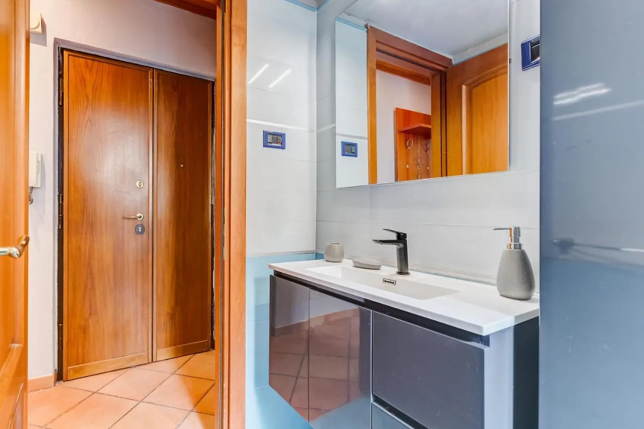 Apartment Historia Et Elegantia - Vicino Il Colosseo, Circo Massimo E Trastevere